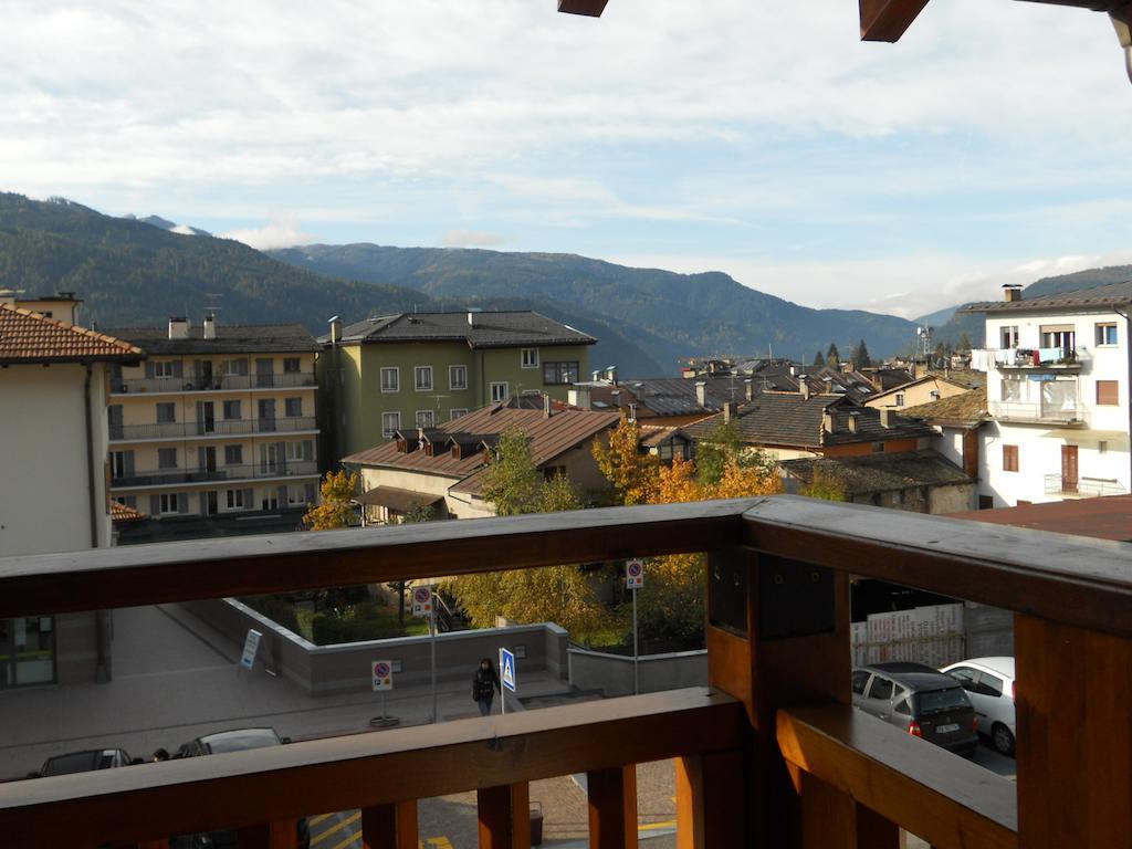 Residence Garni Manuela Cavalese Εξωτερικό φωτογραφία