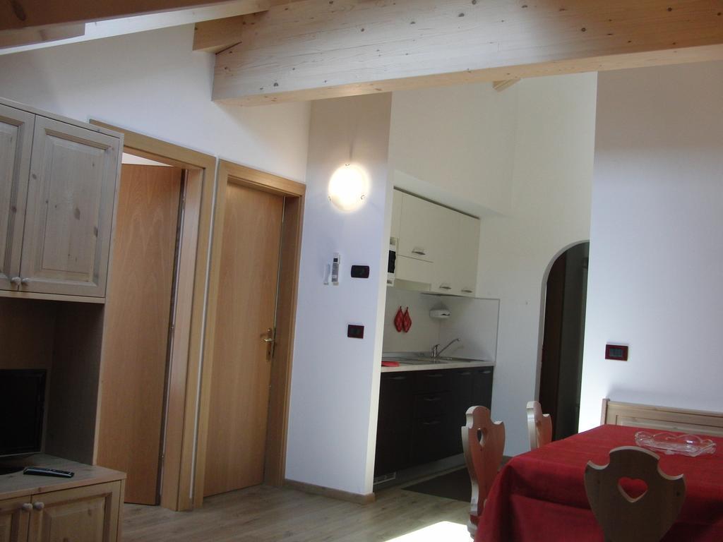 Residence Garni Manuela Cavalese Εξωτερικό φωτογραφία